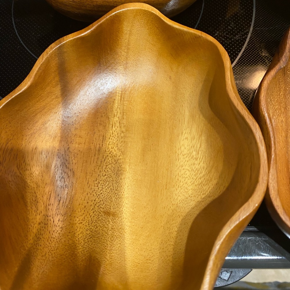 Vintage MCM monkey pod large salad bowl/snack bowl and 6 small bowls. Good cond.